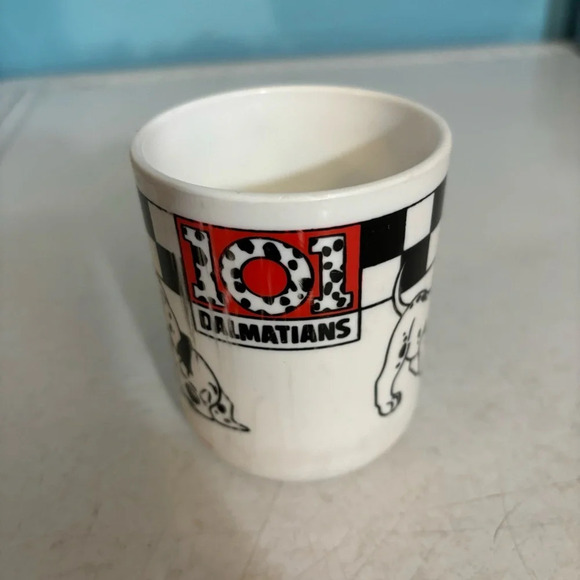 🛍️3/$30  Vintage Disney 101 Dalmatians small kids white plastic cup - Picture 2 of 10